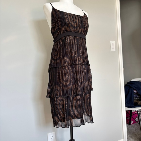 Women's Size M Dress Dark Romantic Pleated Tiered Flirty Cocktail Party Black - Picture 3 of 16